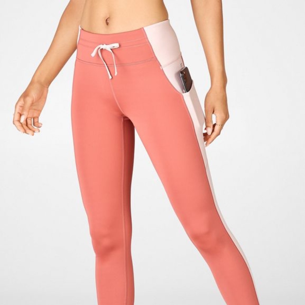 Fabletics Mid-Rise Ultracool Shine-Panel 7/8 NWT